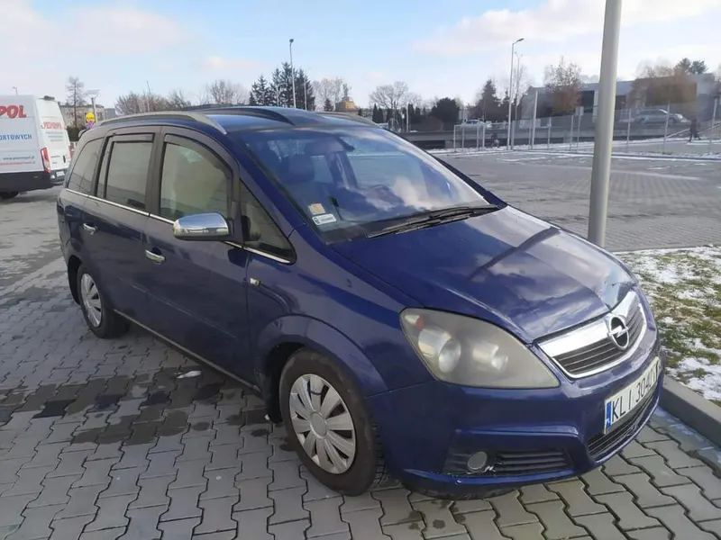 Opel Zafira Lpg – wypożyczalnia aut Będzin